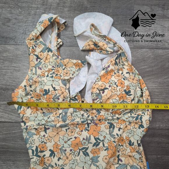 Cupshe Ditsy Daisy Ruffle Lace Up Back One Piece Swimsuit Size M - Picture 5 of 7